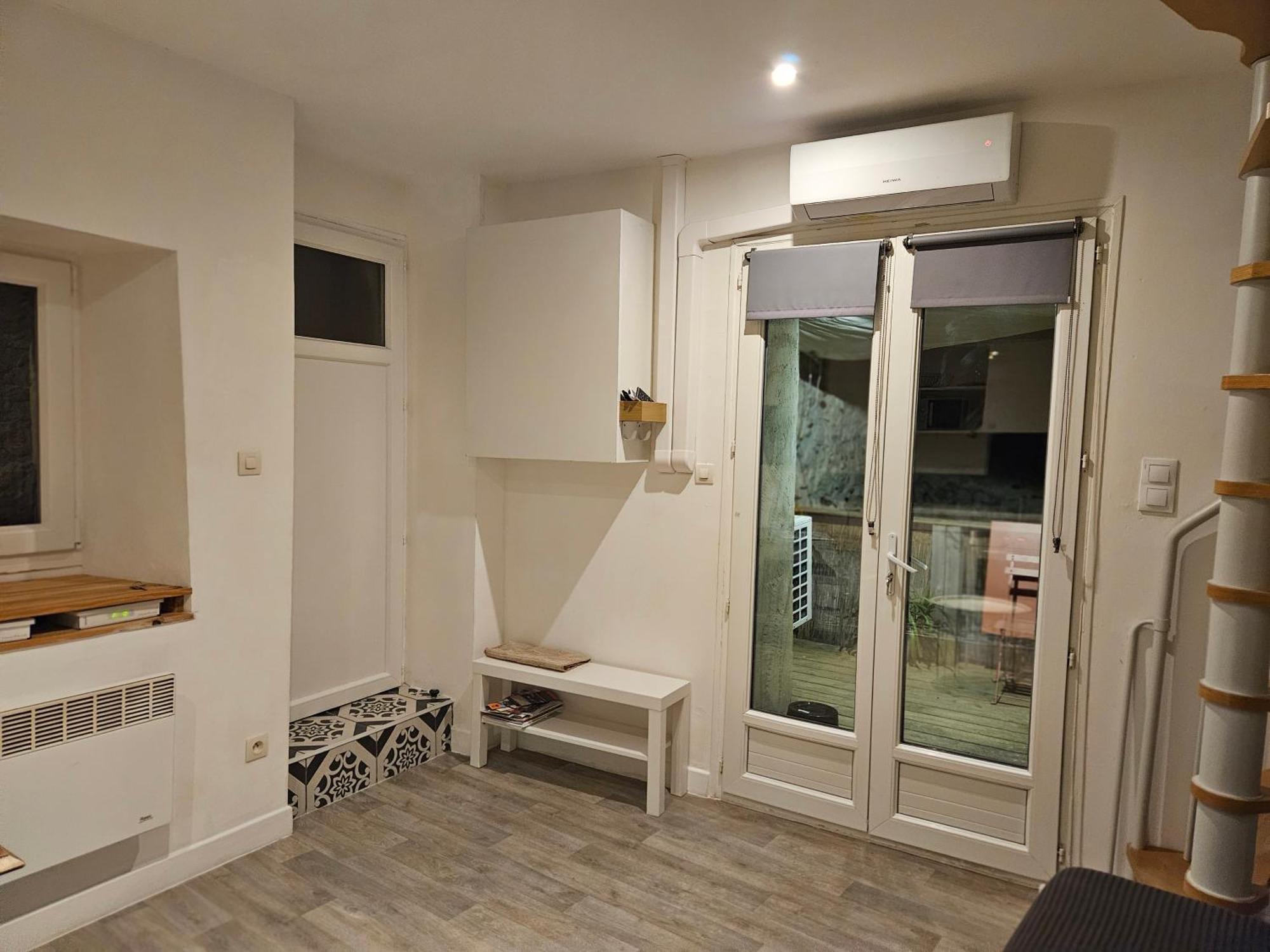 Maison De Village Meublee Avec Terrasse Donzère Buitenkant foto
